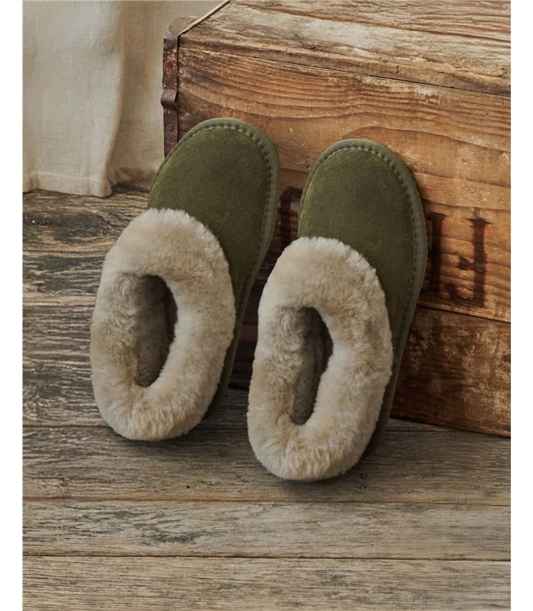 Womens Short Sheepskin Slipper Boot