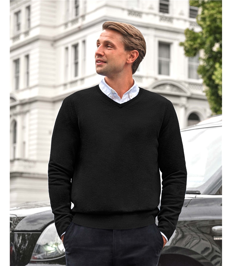 Anthracite Black | Mens Cashmere V Sweater | WoolOvers US