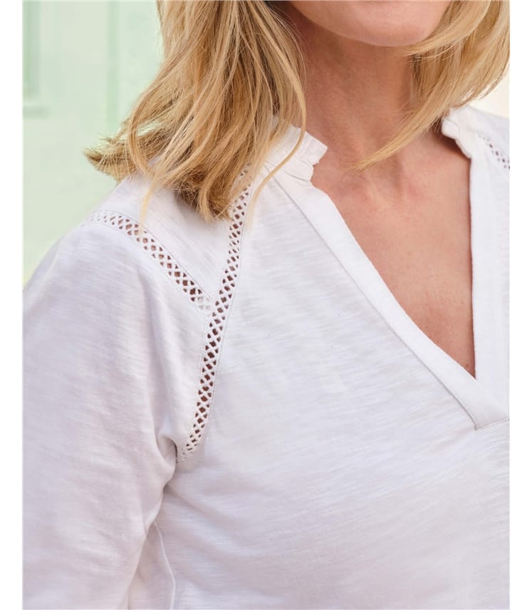 Jersey Bluse mit Spitzeneinsatz aus Jersey
