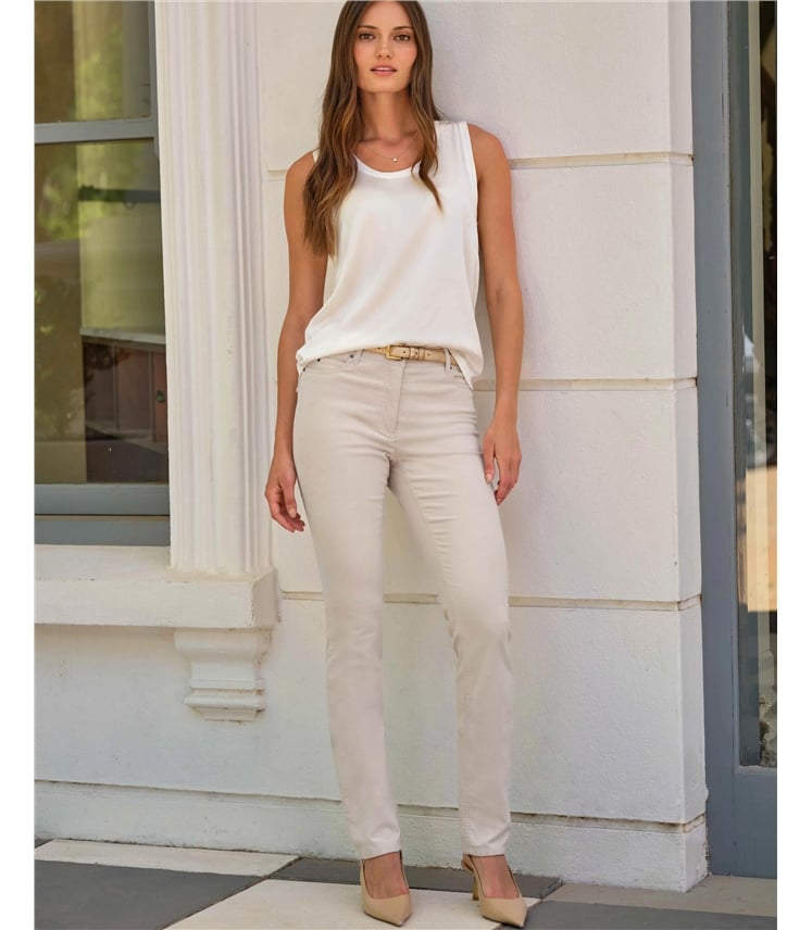 Röhrenjeans aus Samt