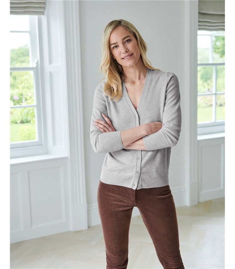 Kaschmir Strickjacke mit V-Ausschnitt