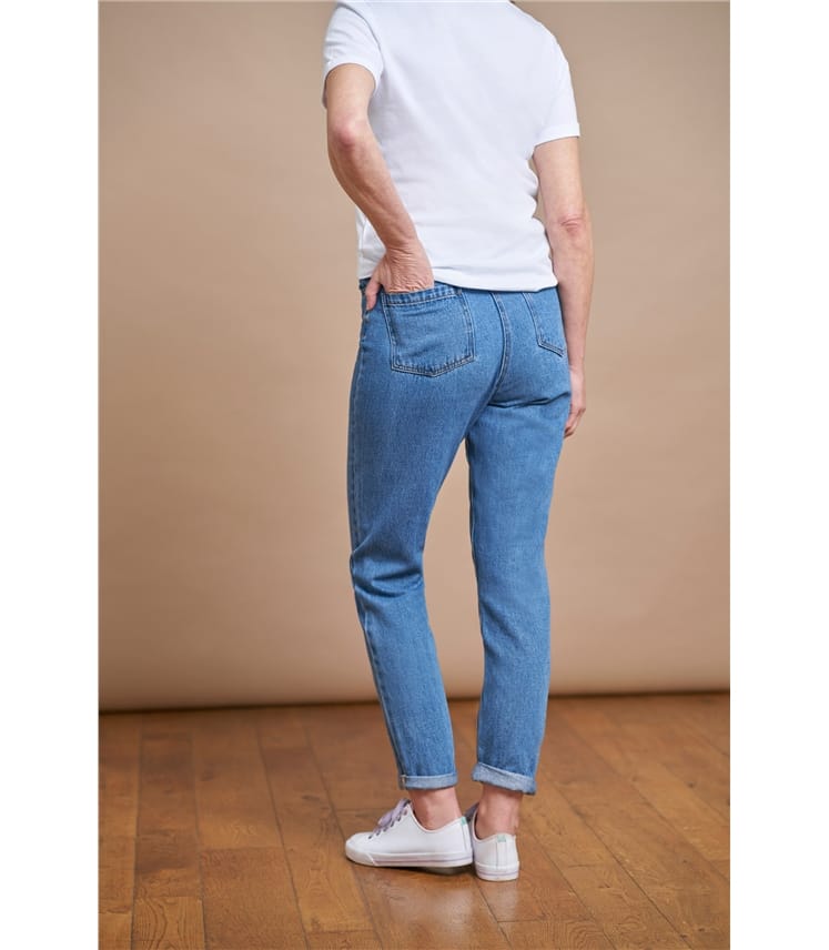 Relaxed Tapered Leg Jean