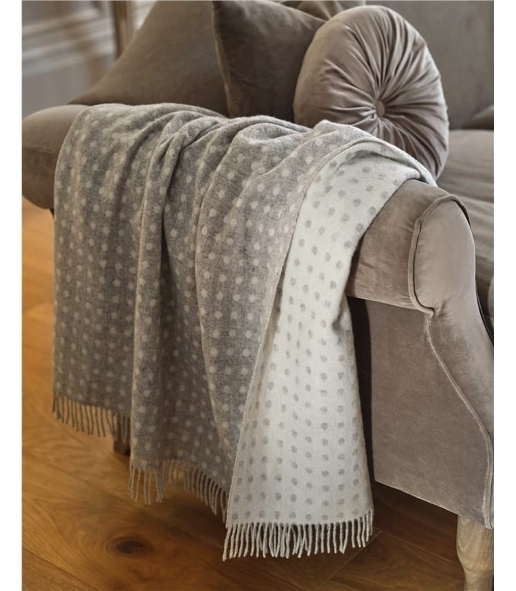 Spot Lambswool Blanket