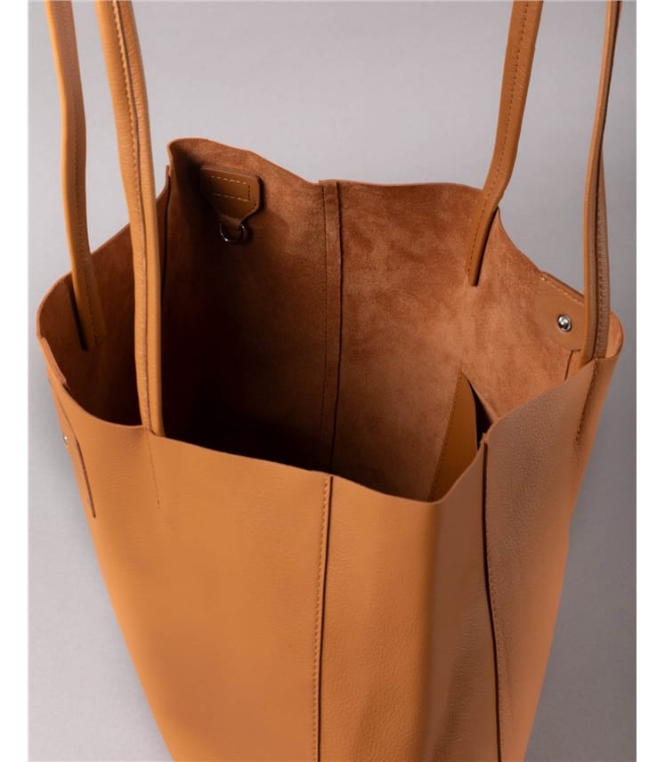 Tarn Leather Bucket Bag