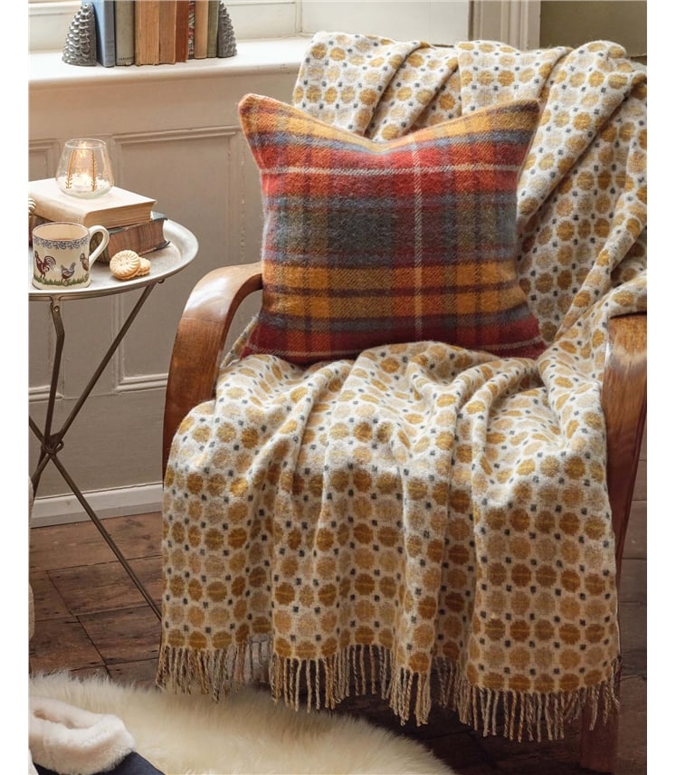 Woven Spot Wool Throw