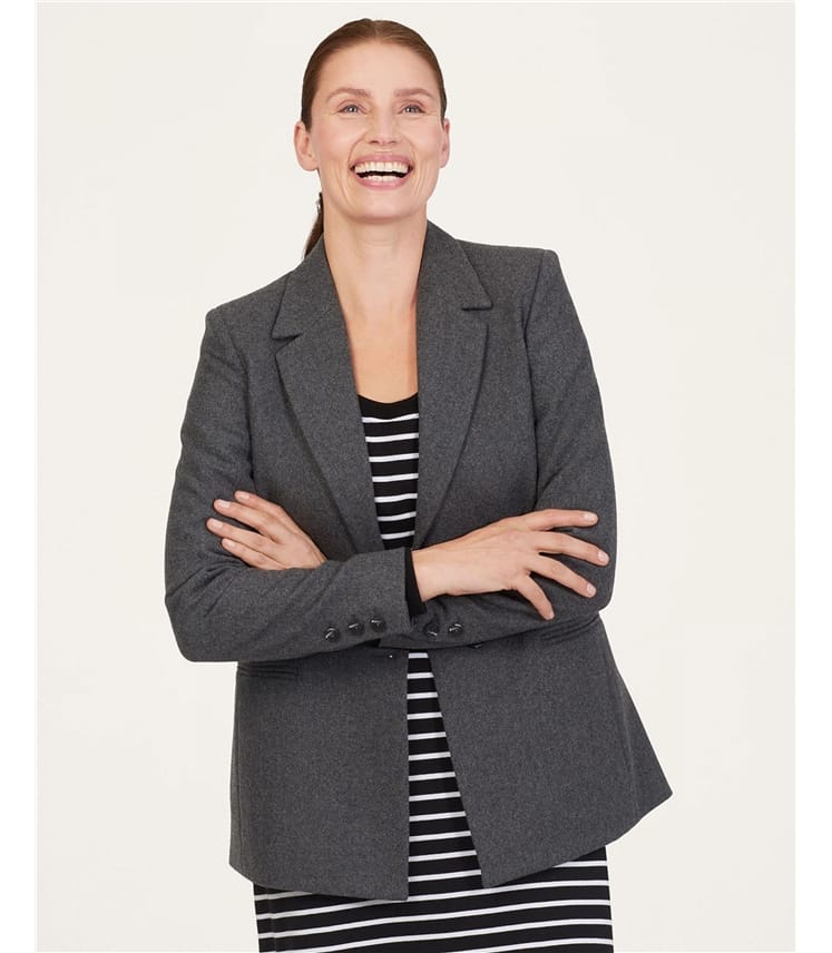 Julissa – Blazer aus recycelter Wolle