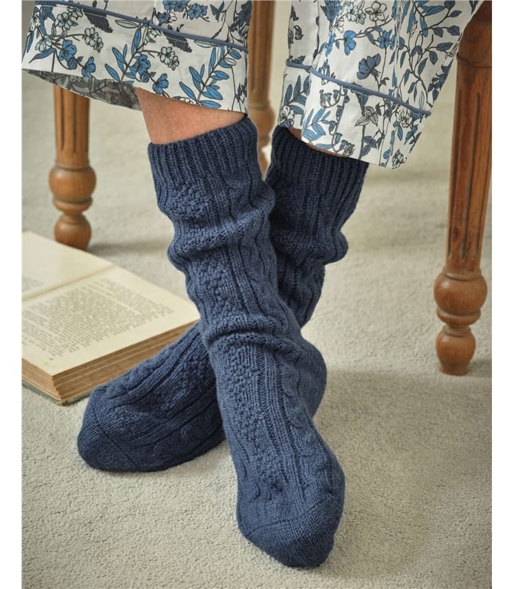 Womens Lambswool Cable Socks