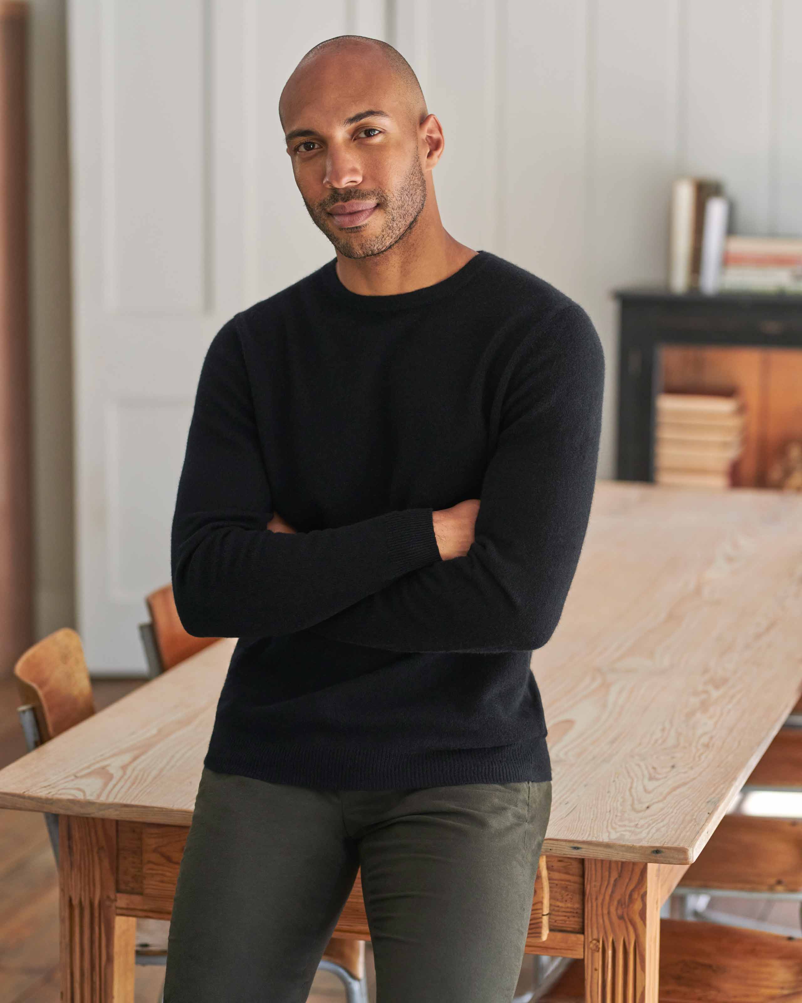 Black | Pure Cashmere Crew Neck Jumper | WoolOvers AU