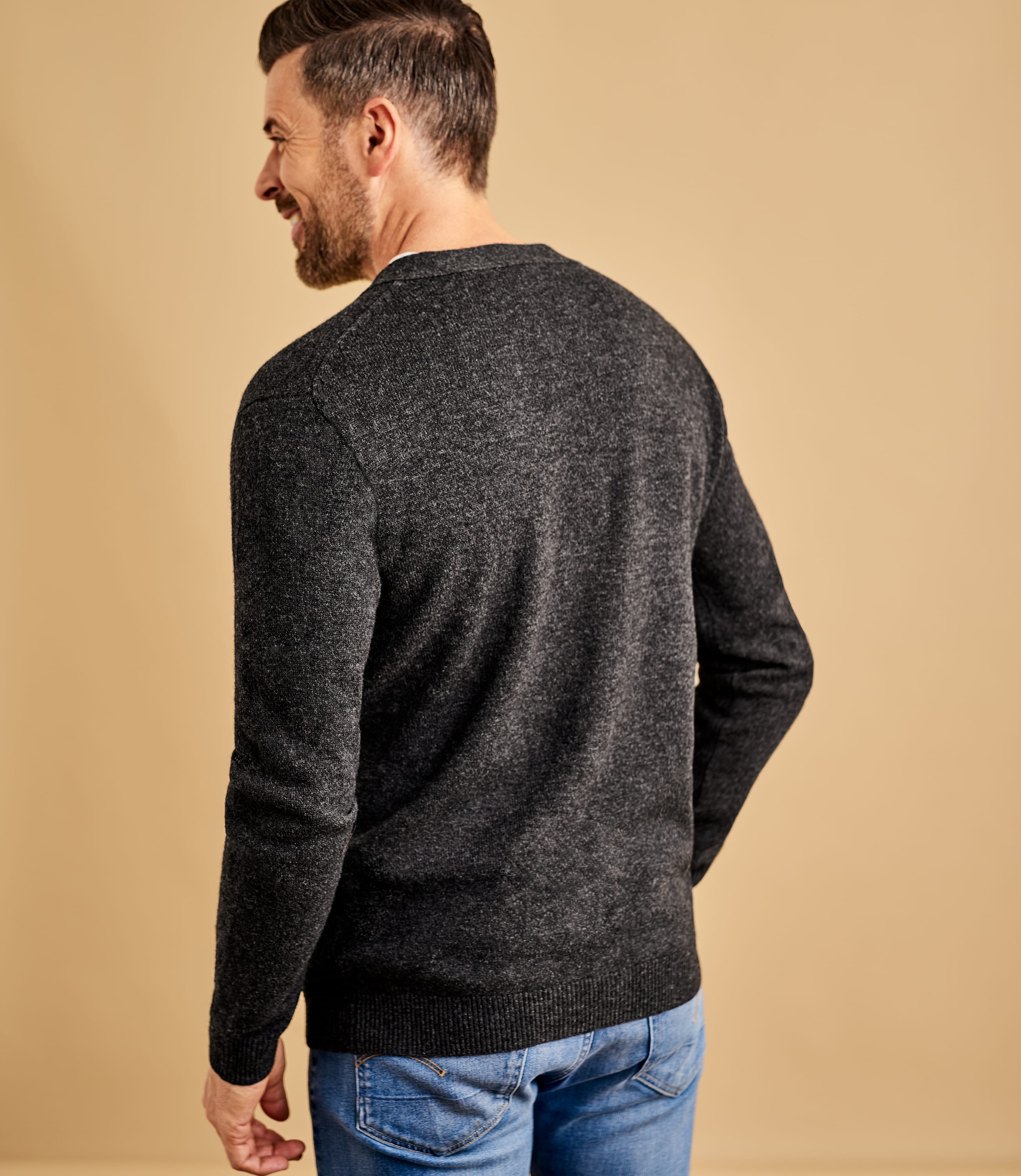 Anthracite Cardigan   col  V  Homme  Laine d agneau 