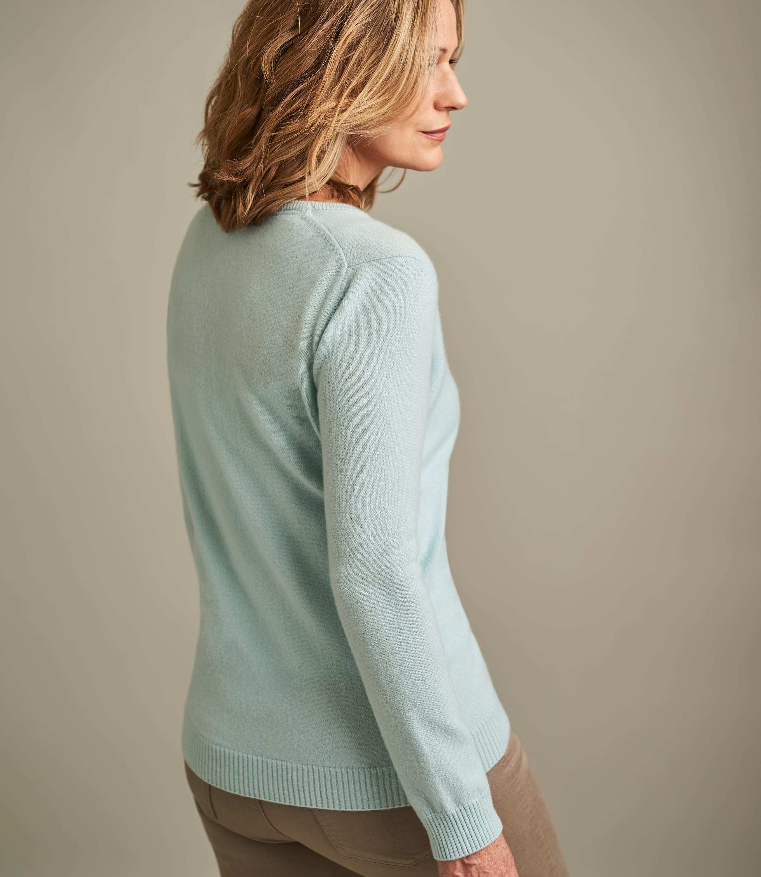 Dusty Mint | Womens Pure Cashmere V Neck Sweater | WoolOvers US