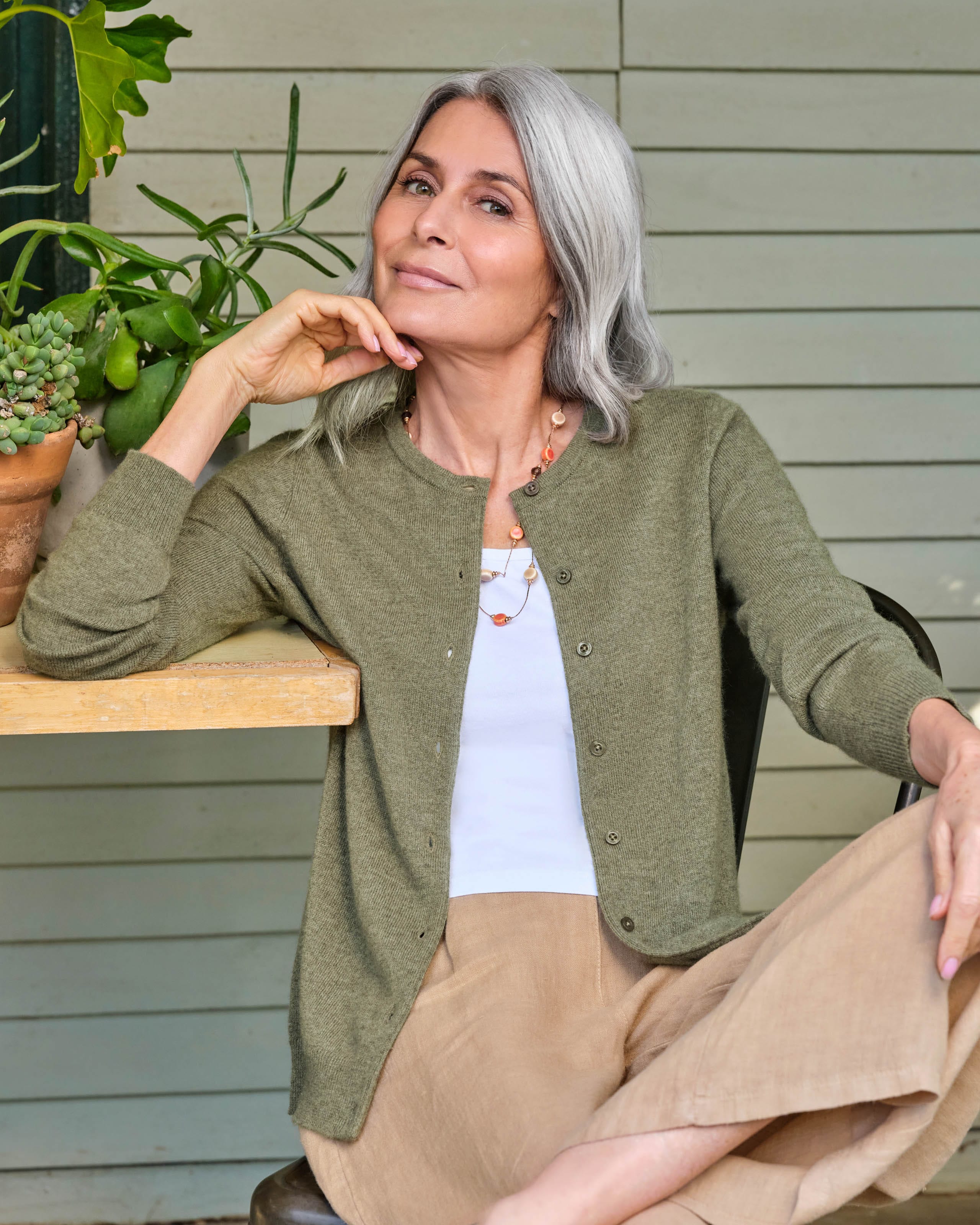 Dark Charcoal | Cashmere Merino Crew Neck Cardigan | WoolOvers US