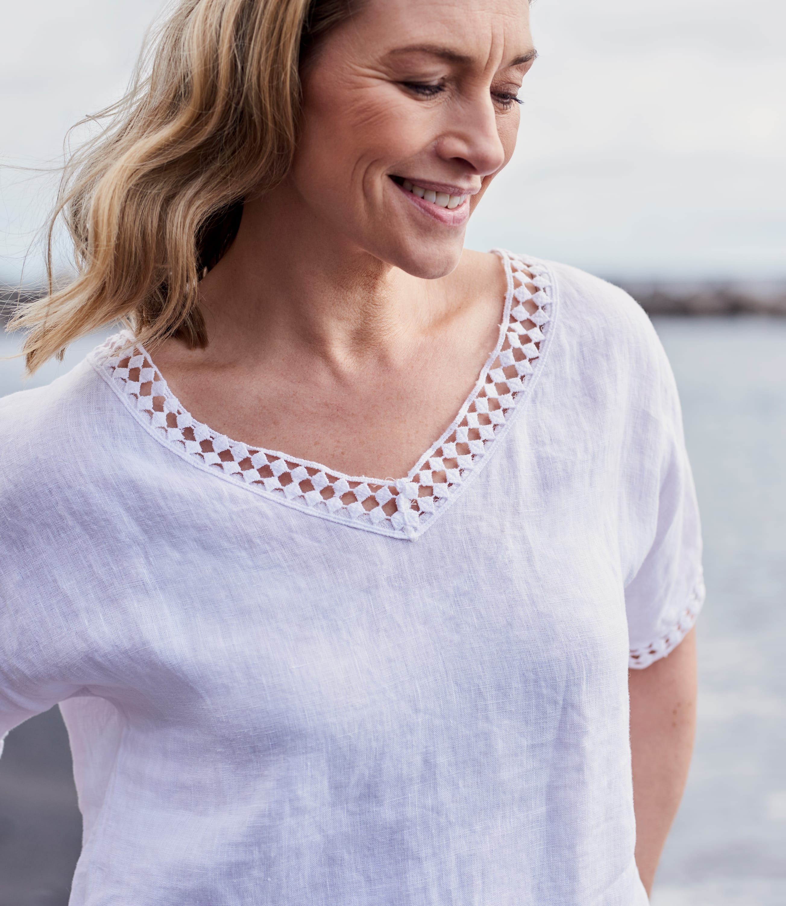 White | Womens Lace Trim Vee Neck Linen Top | WoolOvers UK