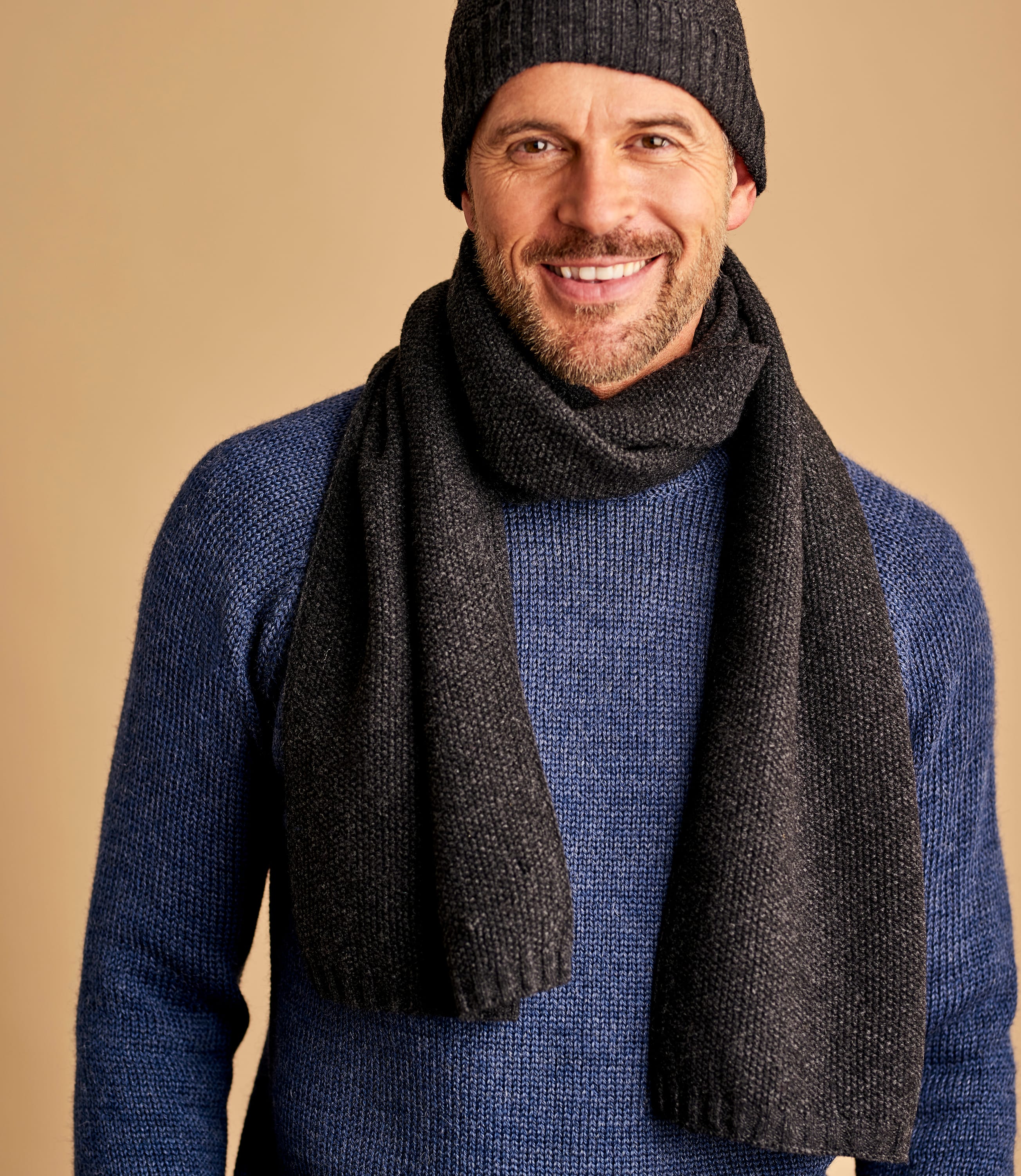 Charcoal | Mens Essential Lambswool Hat | WoolOvers AU