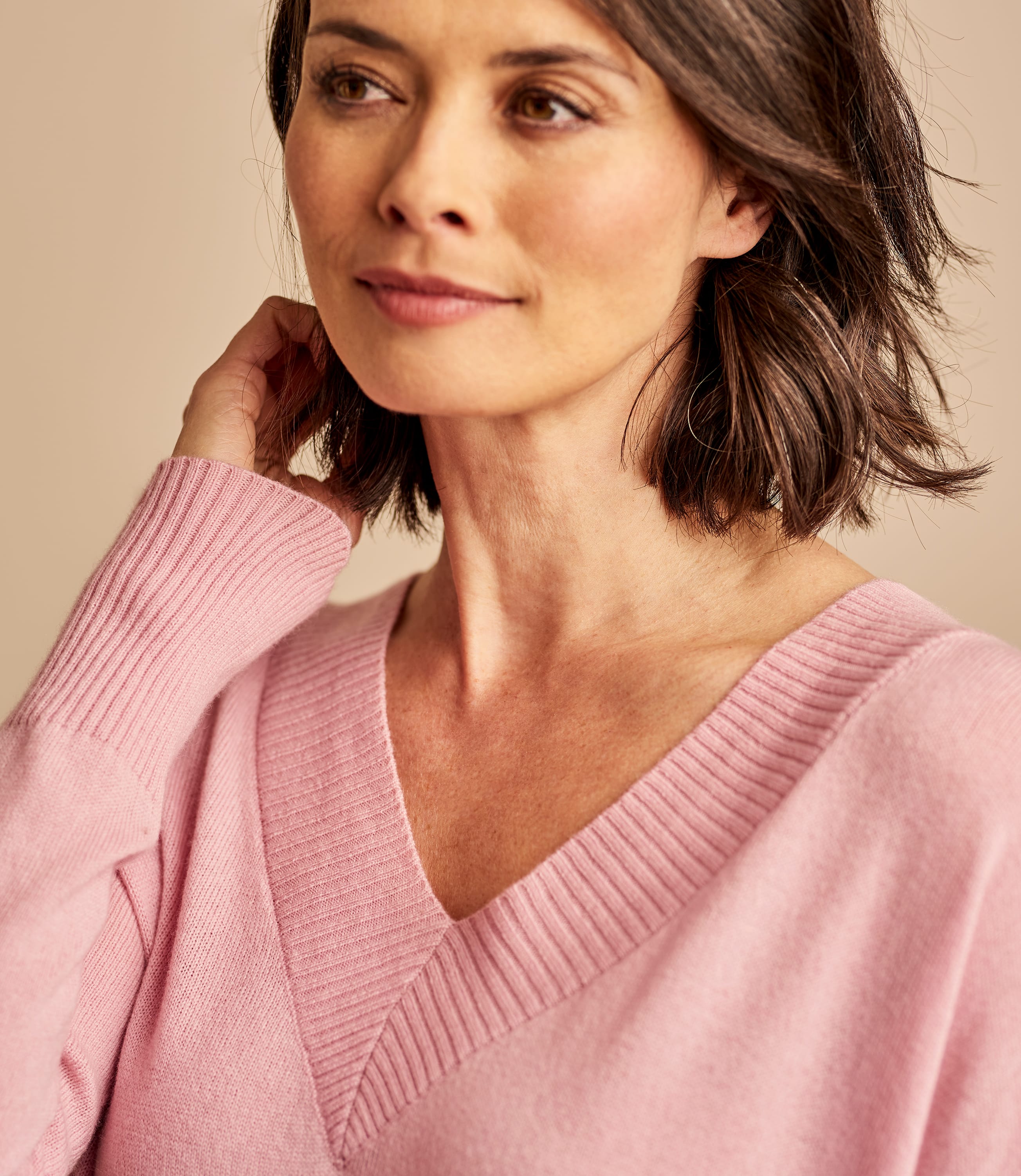 deep v neckline