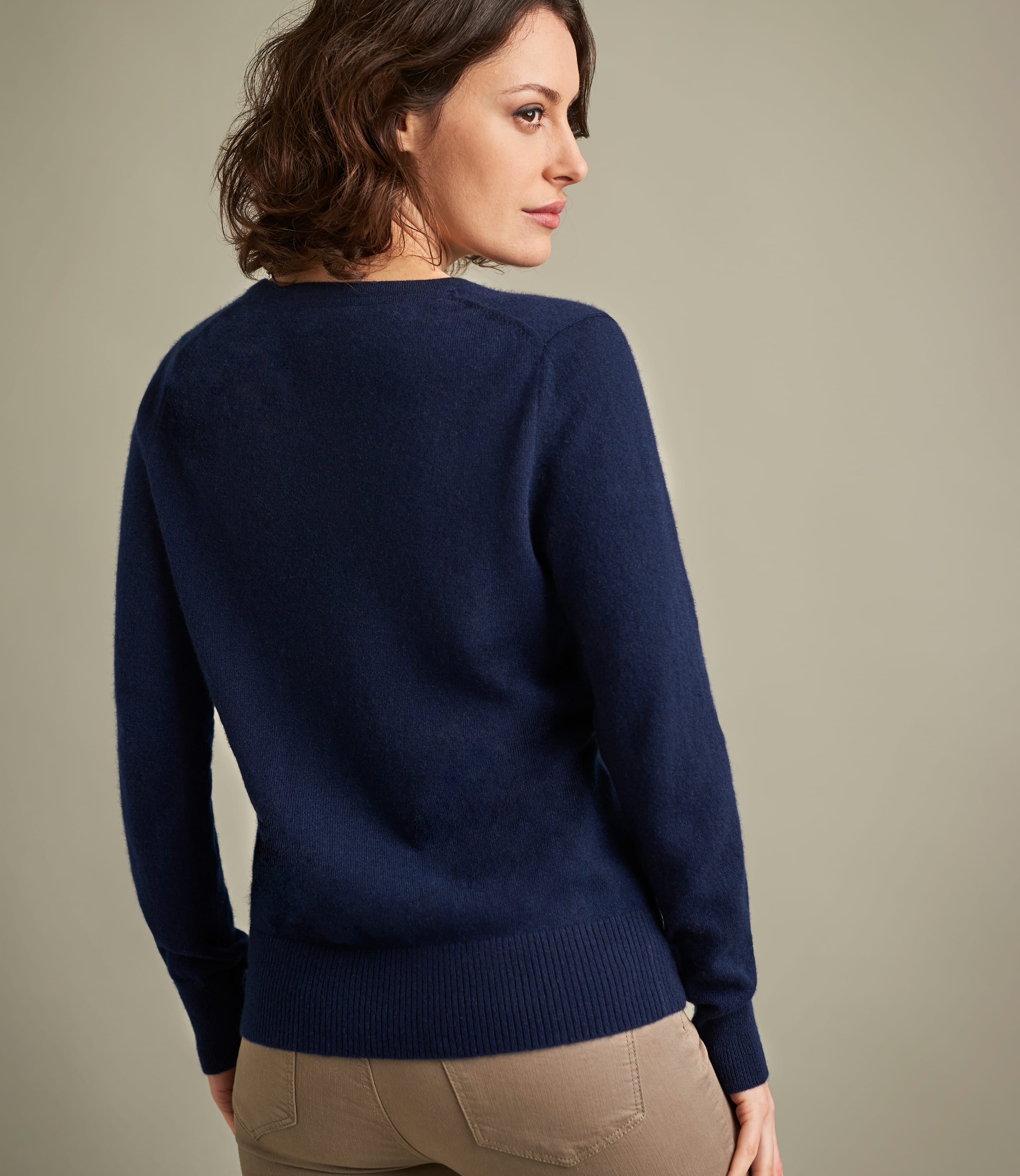 Navy | Womens Luxurious Pure Cashmere V Neck Jumper | WoolOvers AU