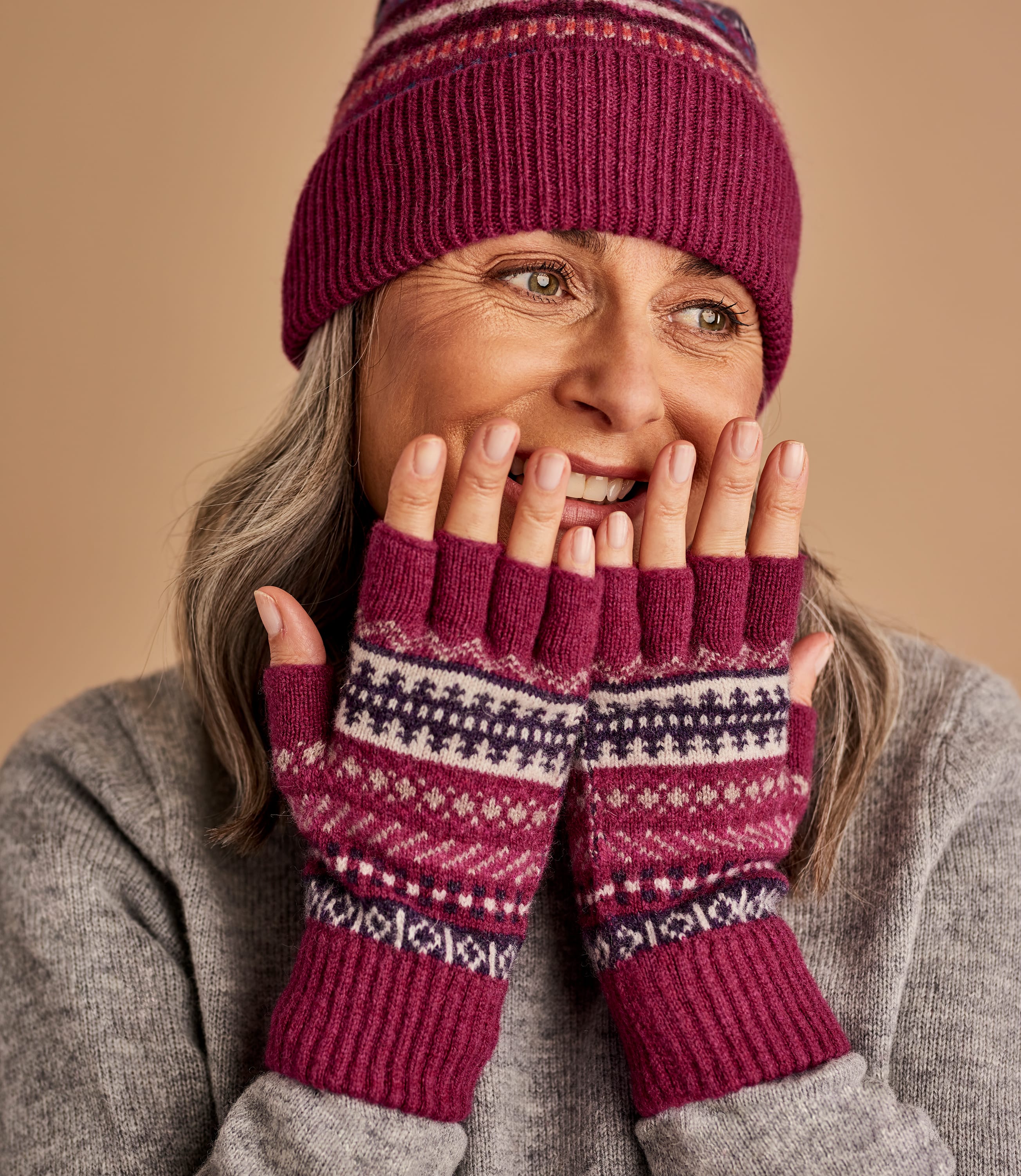 Multi Berry | Womens Fairisle Gloves | WoolOvers US