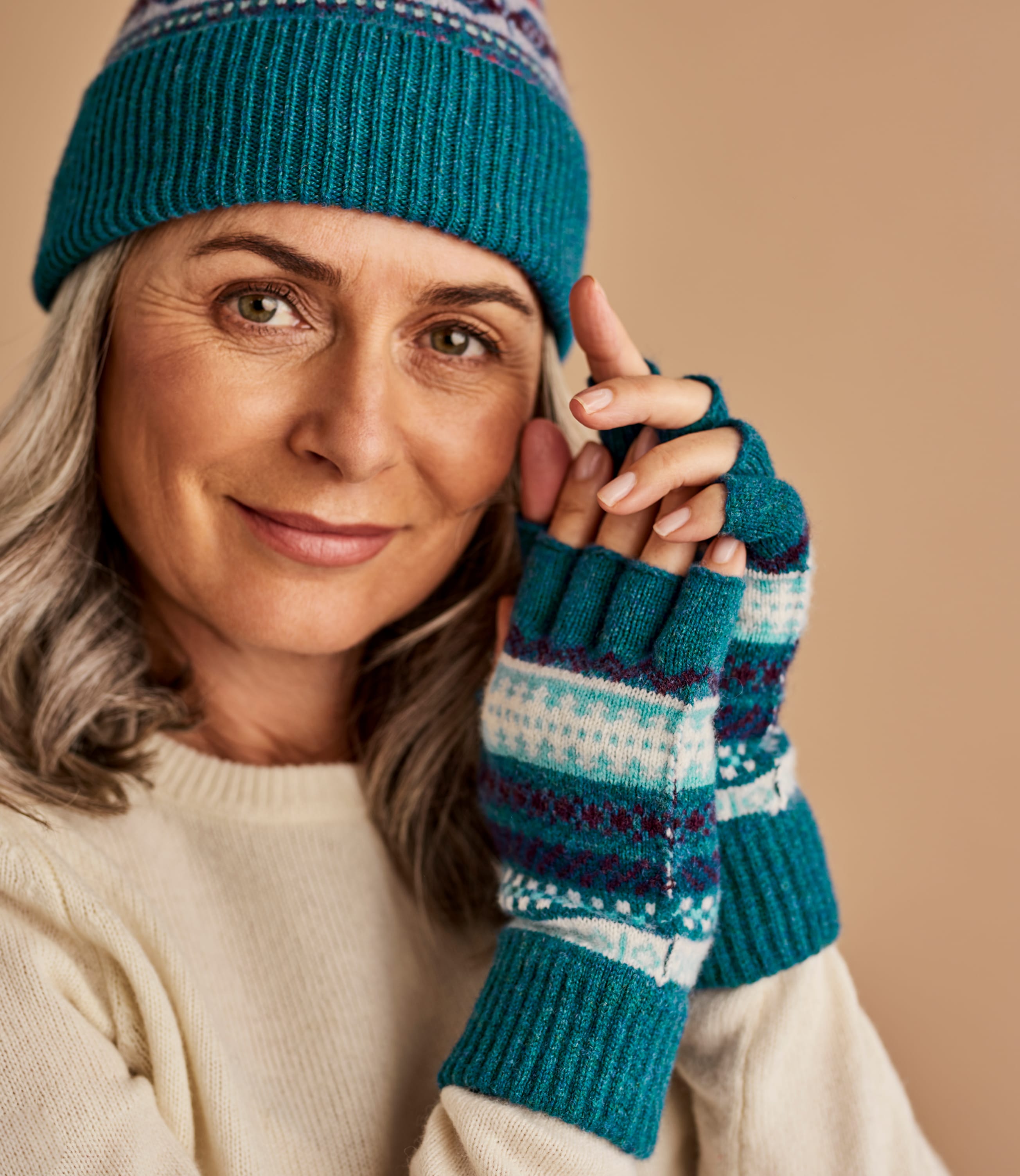 Multi Cream | Womens Fairisle Gloves | WoolOvers US