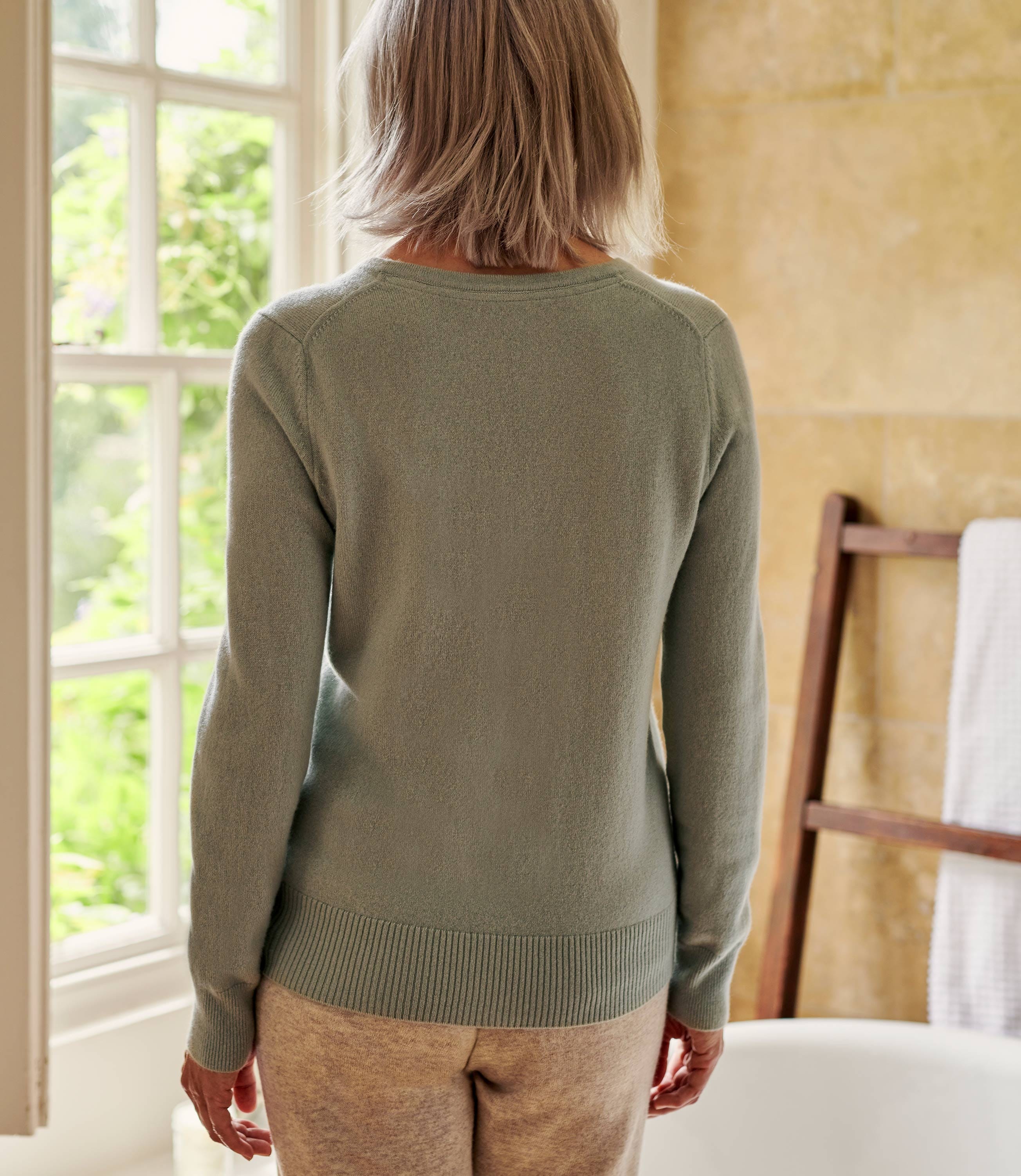 Opaline Green Womens Luxurious Pure Cashmere V Neck Jumper WoolOvers UK