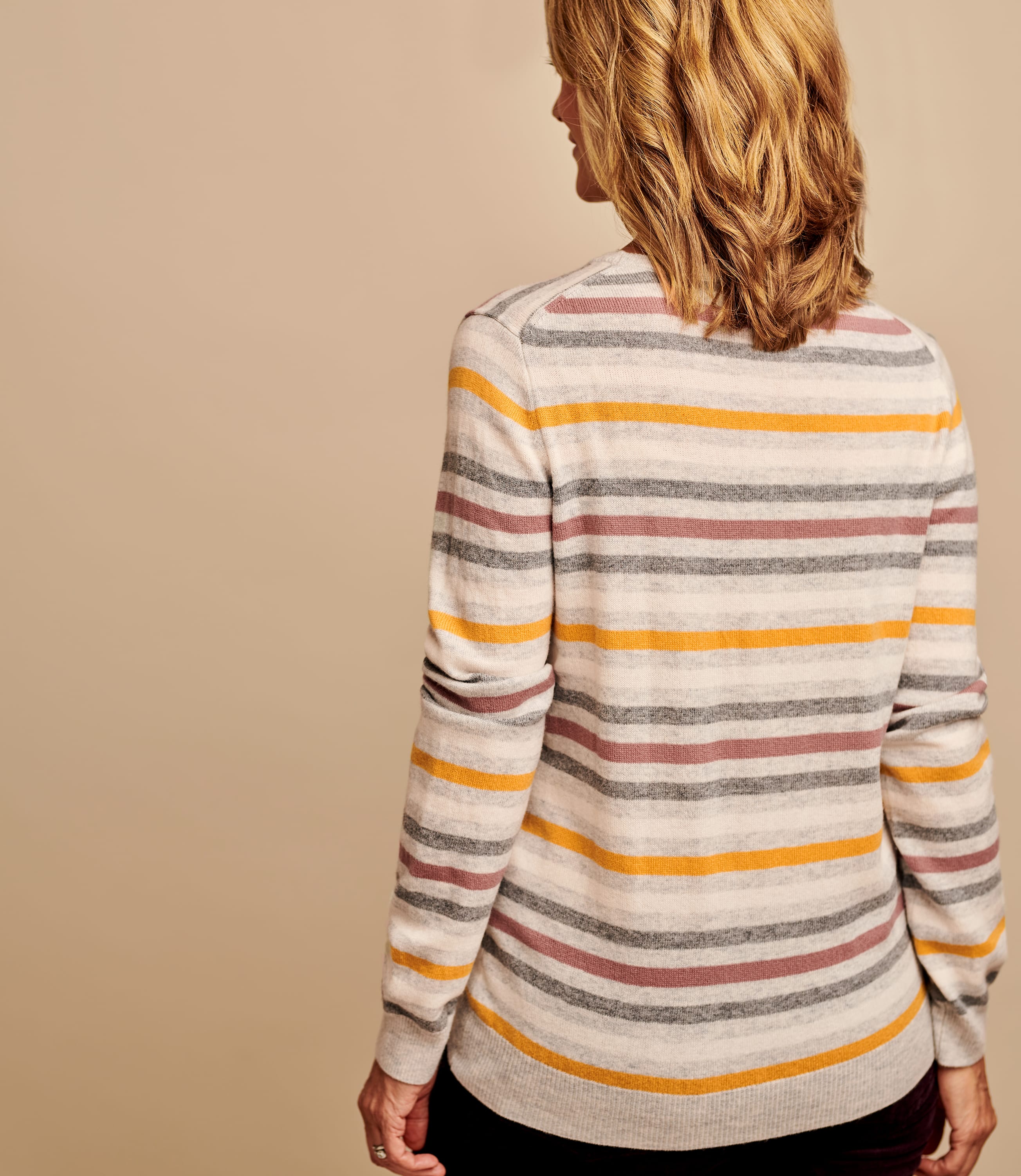 chest stripe crew neck sweater