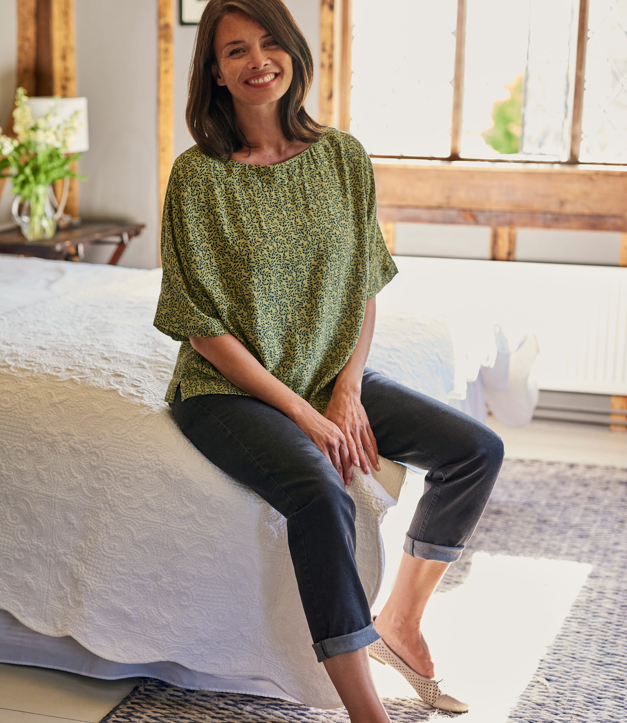 Two Tone Floral Womens Woven Relaxed Fit Top WoolOvers UK