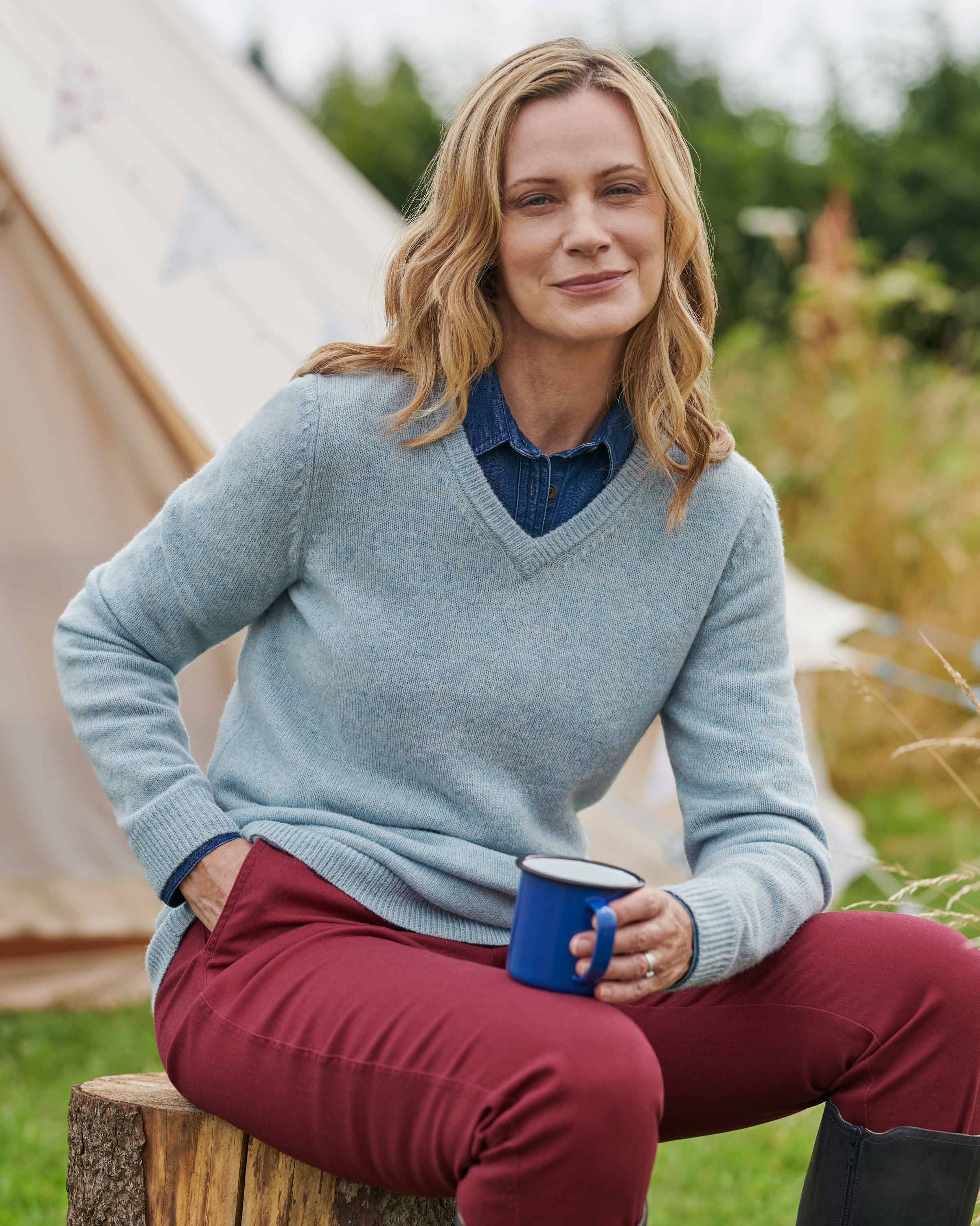 V-necked warm wintersweater in wool main image 0