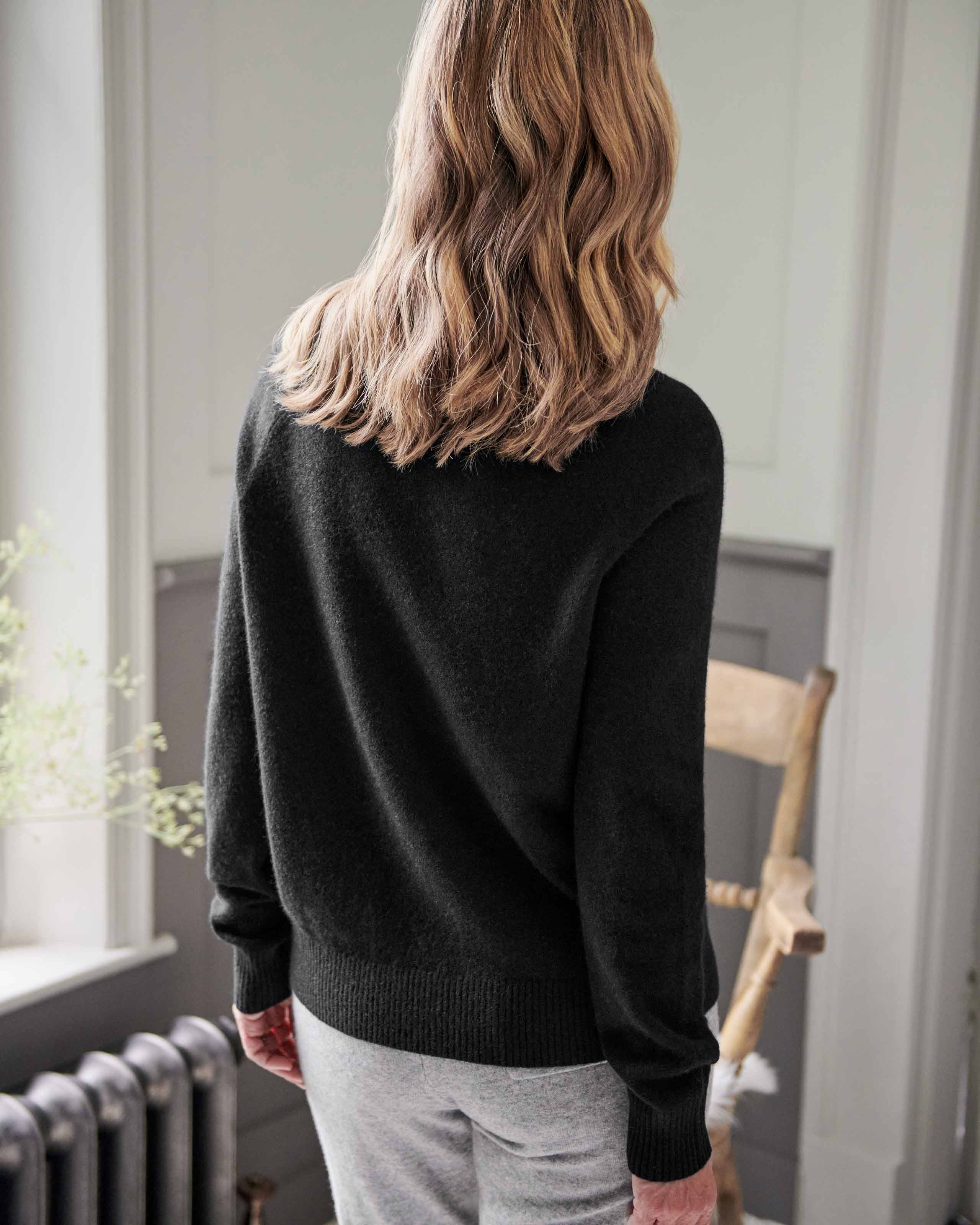 Black Luxurious Pure Cashmere Boxy Crew Neck Jumper Woolovers Uk