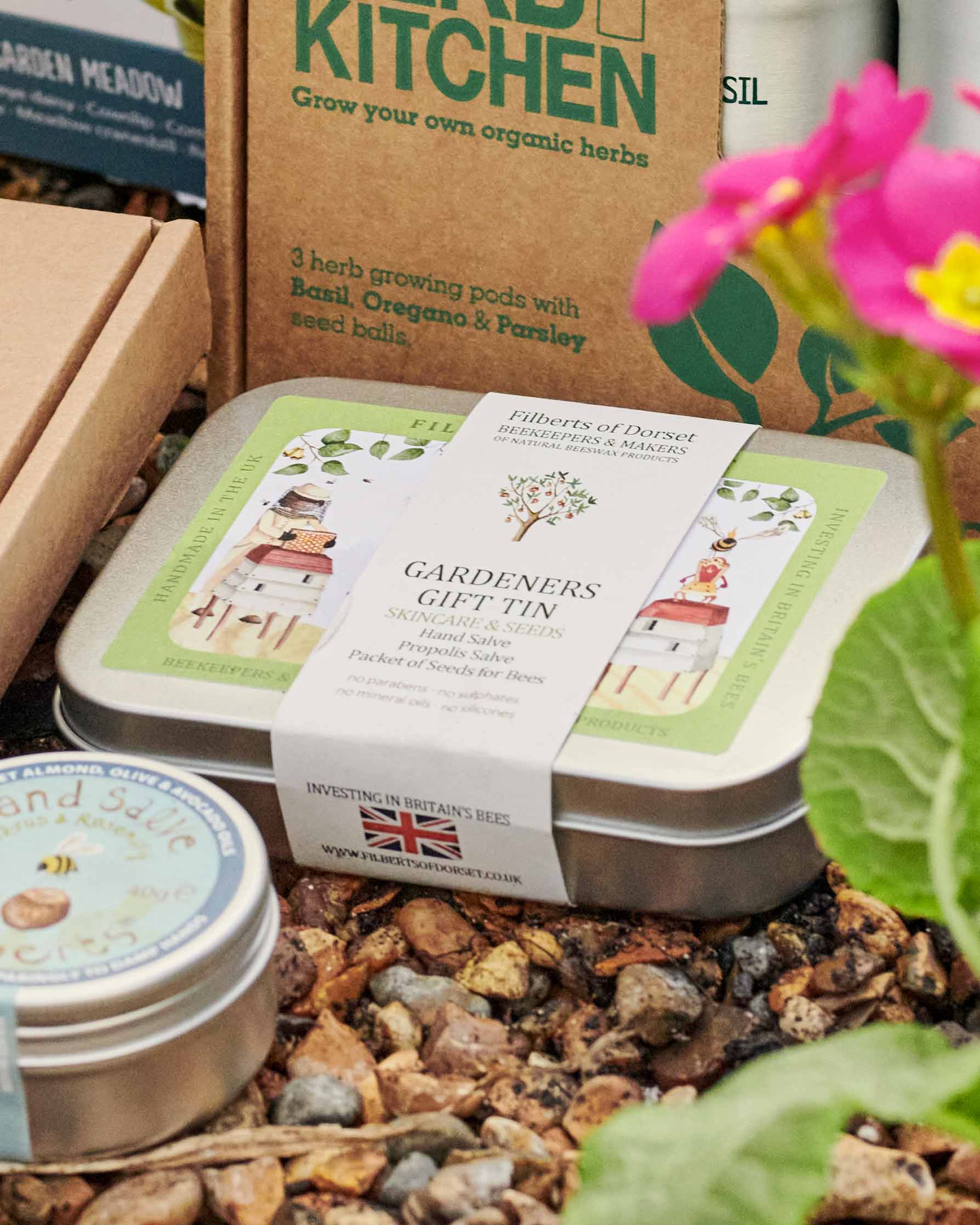 Natural Gardeners Gift Tin WoolOvers UK