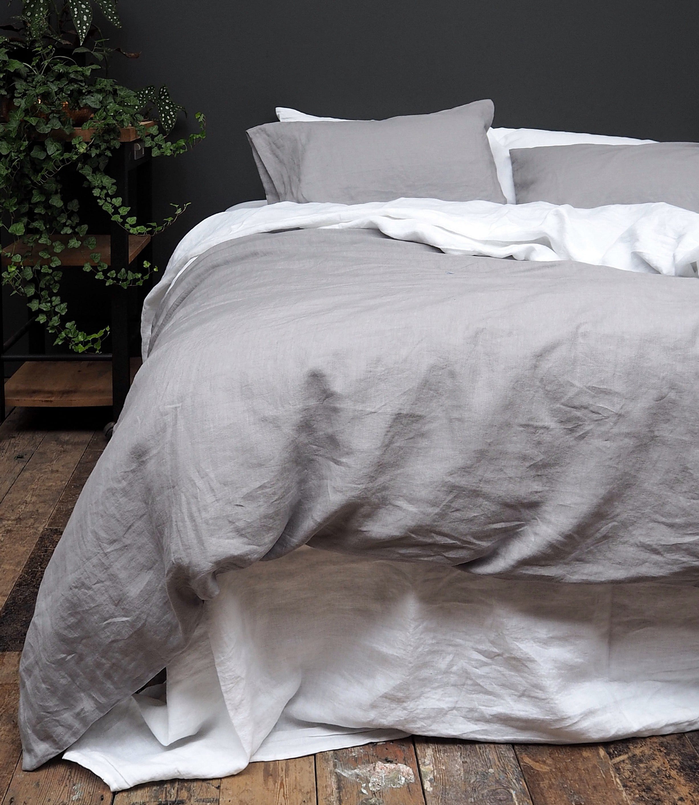 Dove Grey Woolovers x Piglet Super King Linen Duvet Cover WoolOvers UK