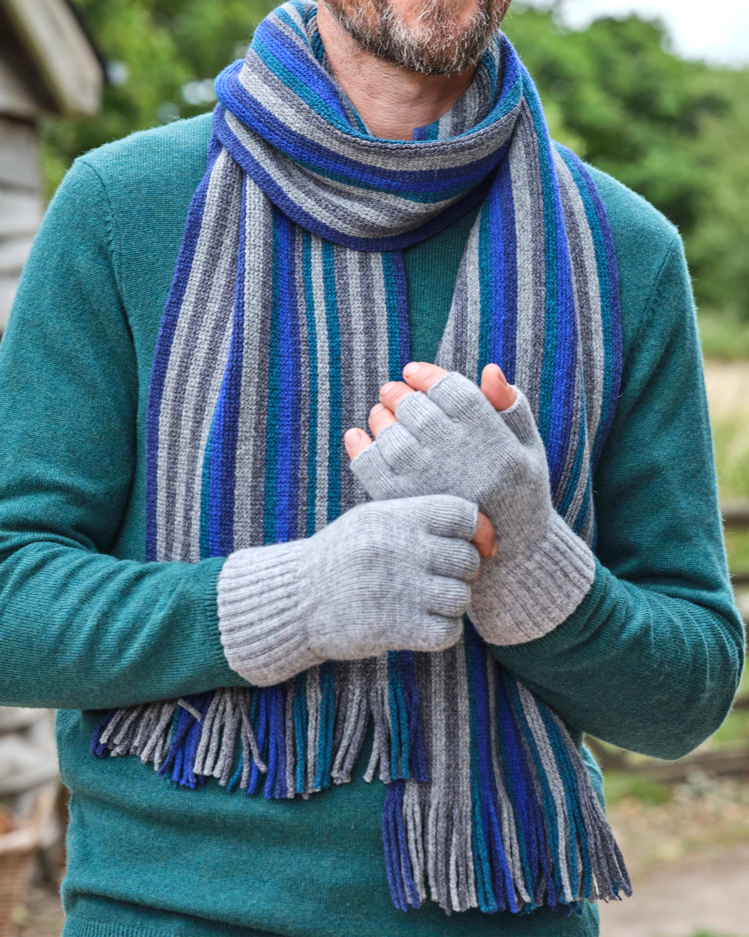 Men's Knitted Accessories | Men's Knitwear | WoolOvers