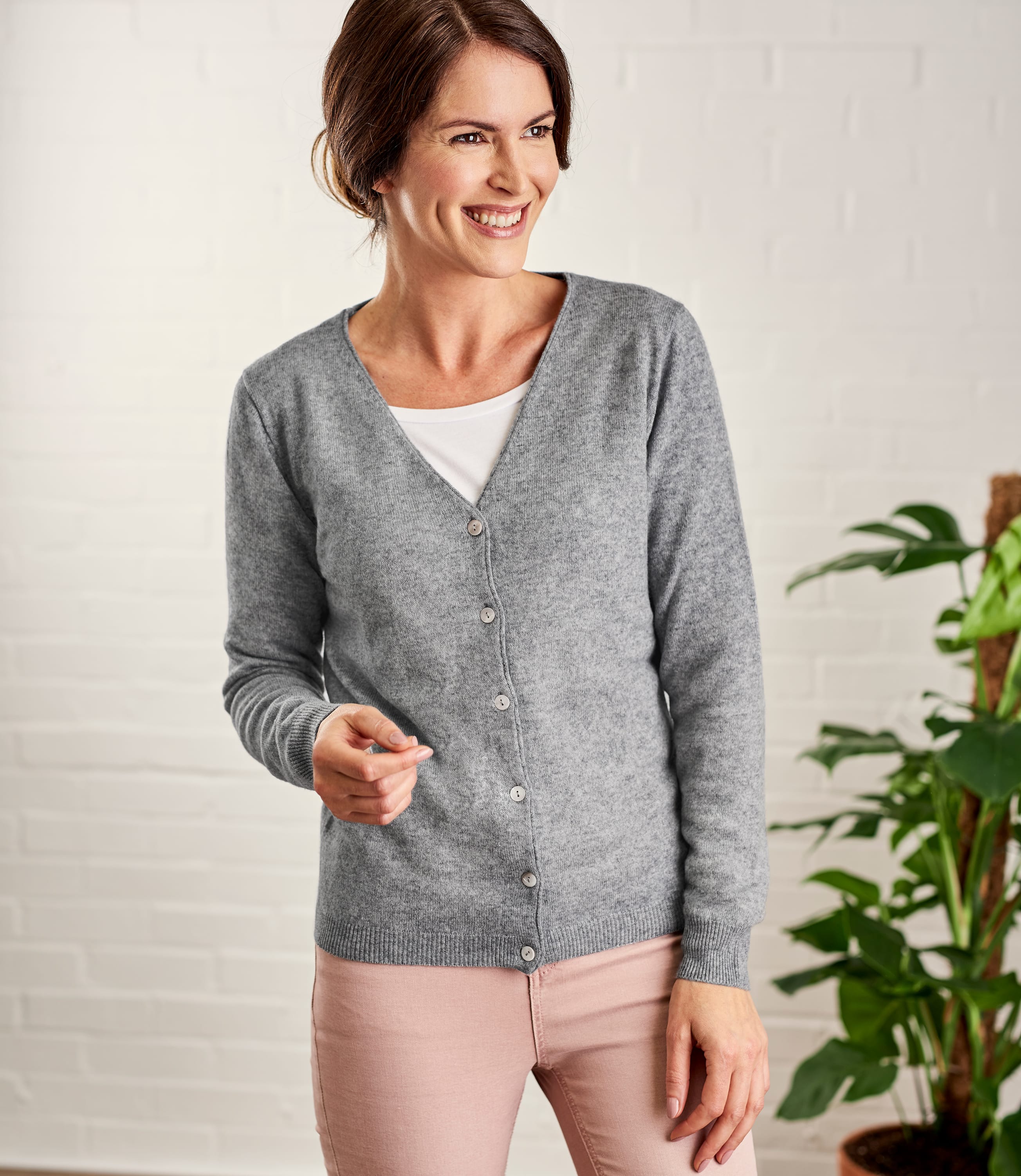 Flannel Grey | Womens Cashmere & Merino Luxurious V Neck Cardigan ...