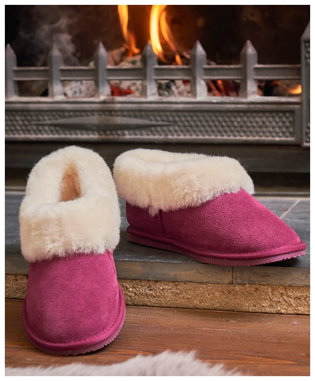 Womens Short Sheepskin Slipper Boot