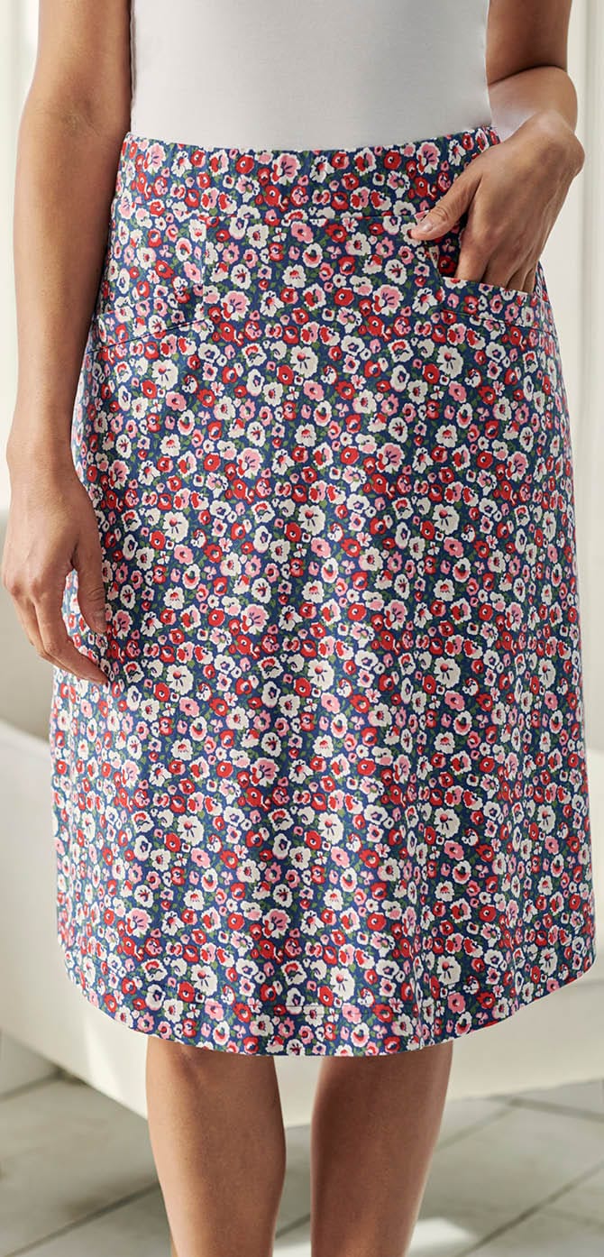 A Line Pocket Detail Skirt