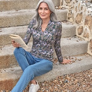 Navy | Lambswool Ladies Crew Neck Cardigan | WoolOvers US