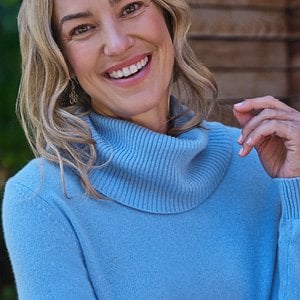 https://content.woolovers.com/upload/1/nav/48019f0e_wo_280426_dd_mob_aus_cashmere.jpg