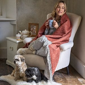 https://content.woolovers.com/upload/1/nav/bb8ddfff_wo_121026_dd_mob_home.jpg
